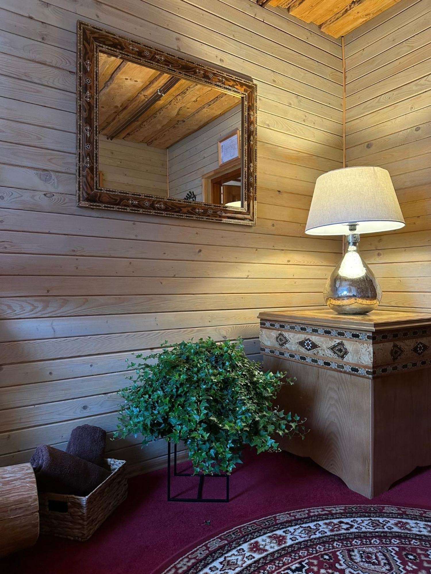 Raksi Mini-hôtel *